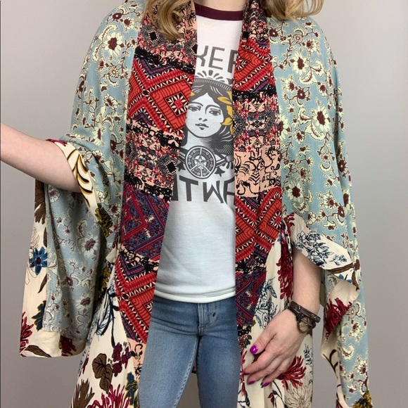 Boho Blooms Kimono Floral Print - Picture 6 of 8